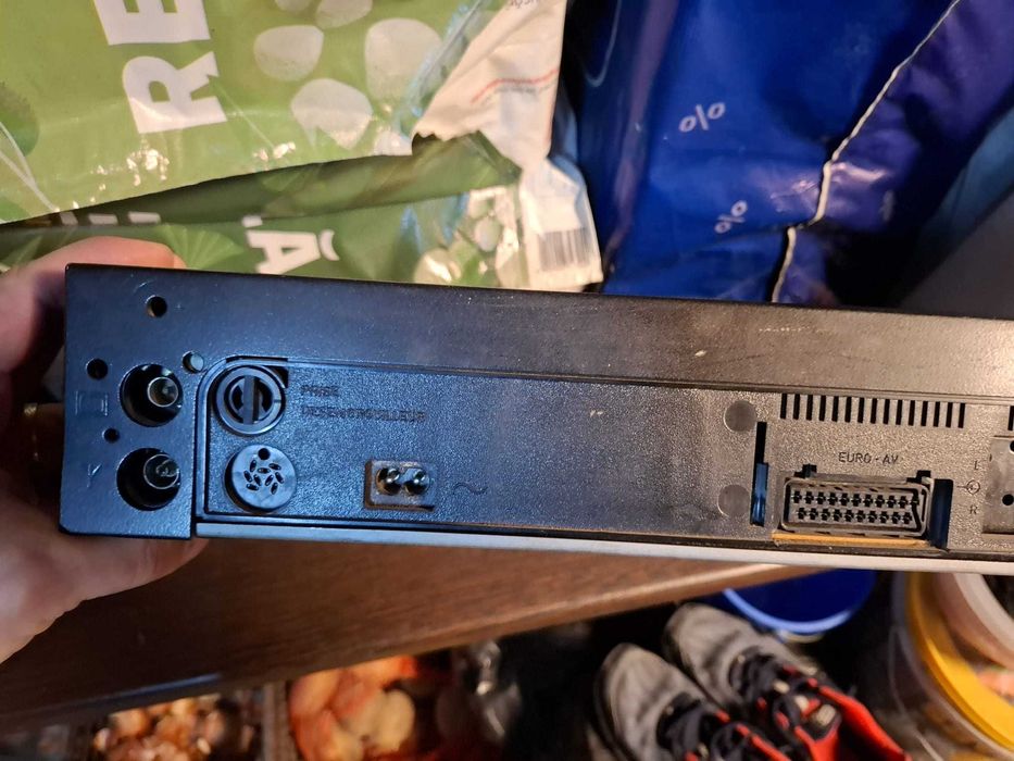 Video Grundig model VS 525, totul original + telecomanda si functional