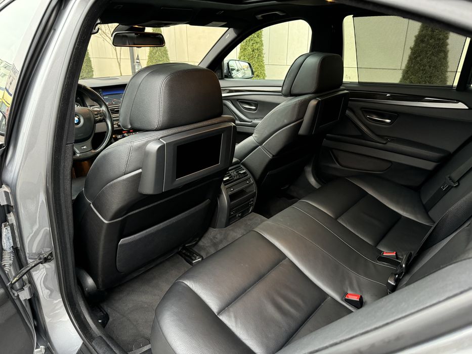 BMW Seria 5 F10 530d 258 CP