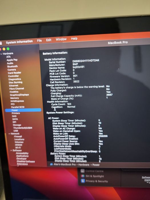 MacBook Pro 13" cu touchpad, impecabil 16GB RAM 256SSD