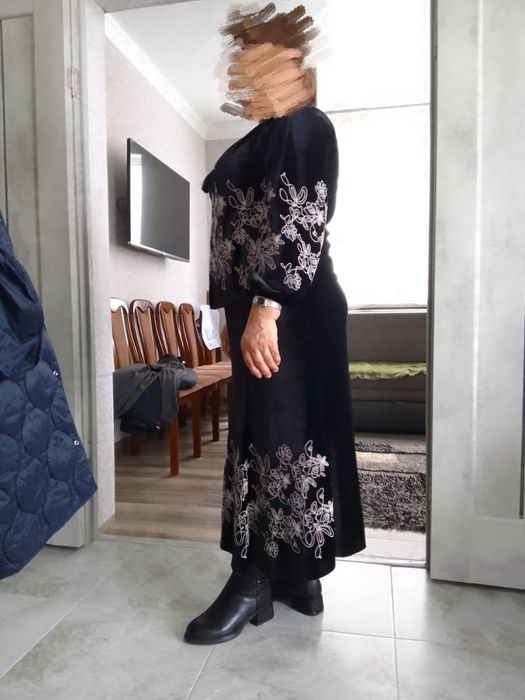 Продам комплект юбка кофта велюр!