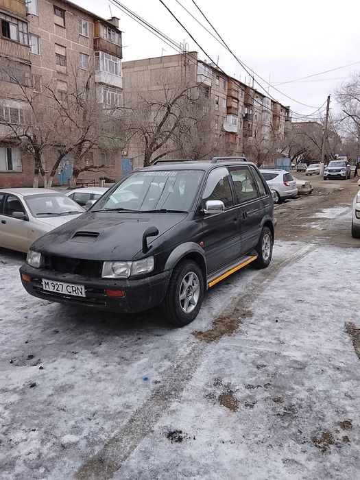 Продаётся машина митсубиси RVR