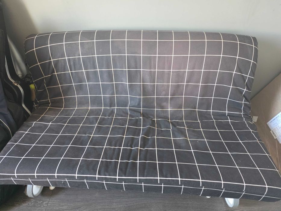 Vreau sa vand mobilier electrocasnice anvelope dulapuri