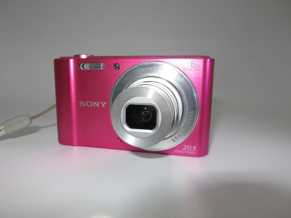 Sony Cyber-shot DSC W810 ултра компактен цифров фотоапарат розов цвят, дигитална камера, КАТО НОВА, пълен комплект, работи перфектно