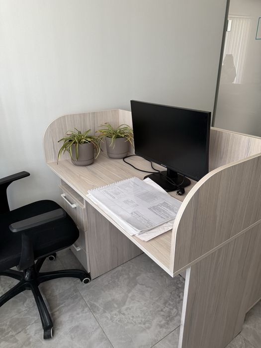 Продам столы офисные