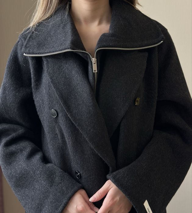 Шерстянное пальто