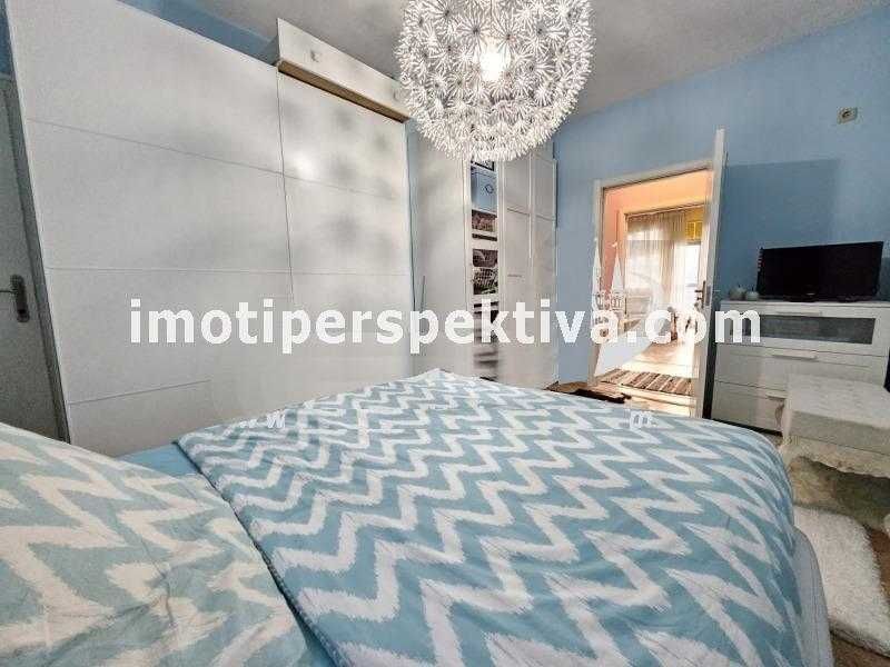 Продава се Тристаен апартамент в Пловдив, Център - 120 кв.м за 765 €/кв.м - Снимка #1