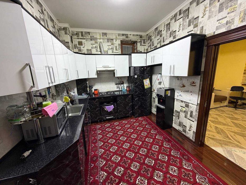 Продаётся 2х передел в 3х комн квартира на 2 этаже Ор-р Теракзор