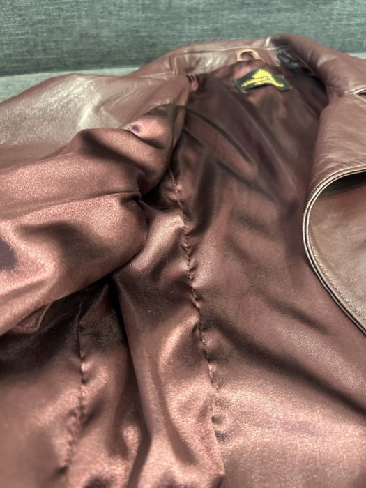 Продам кожаную куртку