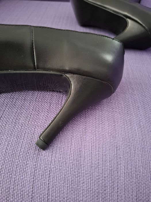 Vand stiletto negri NOI, piele, facuti la comanda