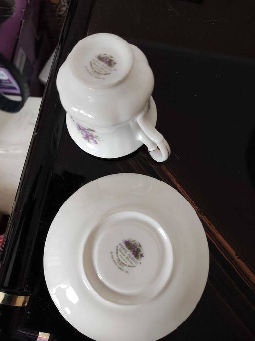 Комплект Роял Албърт "Февруари" за кафе