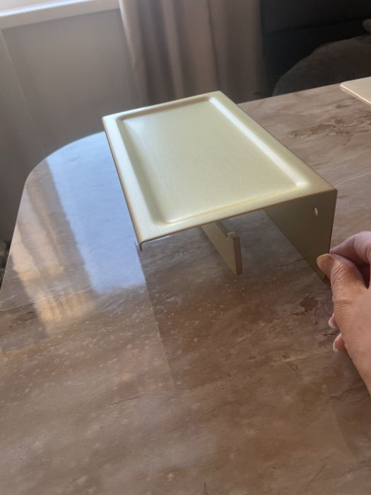 Продам бумагодержатель с полкой , латунь