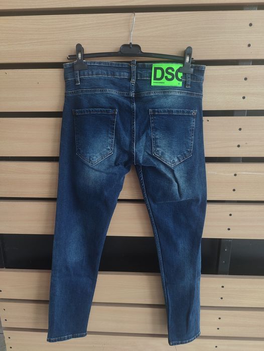 (DSQUARED2), model 42.16 (sau 4216), slim fit / skinny