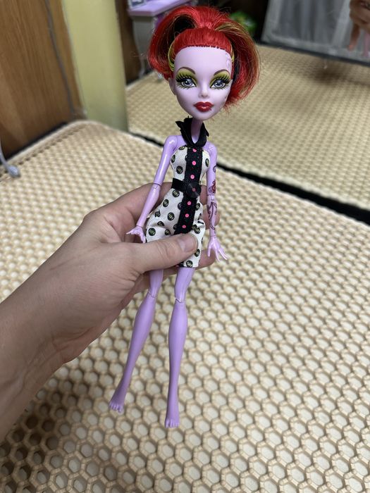 Продам куклу  монстр хай!