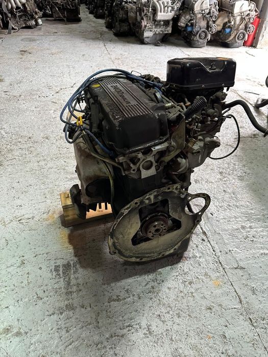 Двигатель Nissan Terrano 2 R20 KA24 2.4l