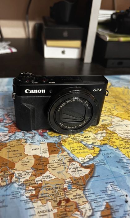 Canon G7X Mark II + card si baterii