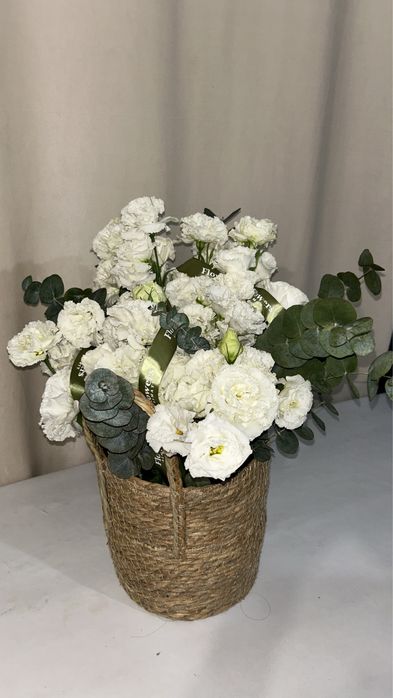 продаются свежие цветы!