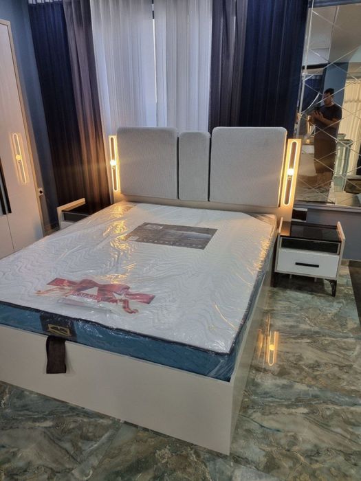 Сифатли мебель сотилади 740$