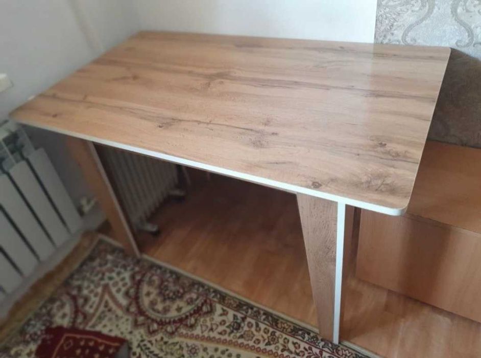 Обеденный стол / письменный