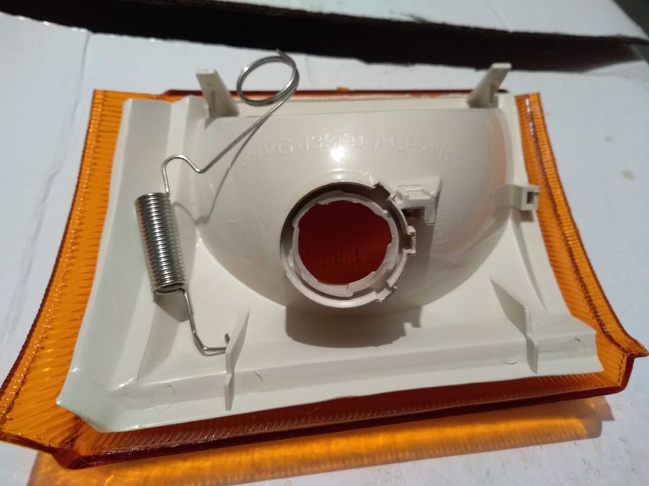 Ляв мигач за FORD TRANSIT -92-95 г.- ! Чисто нов !