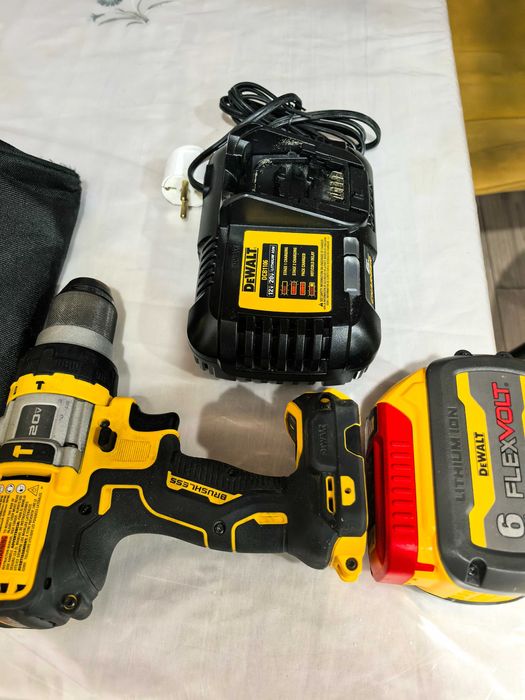 Шуруповёрт в отличном состоянии !!!