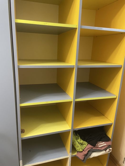 Vand mobilier copii, tineret