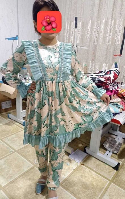 Безакли (тошли) бежирим аёллар либослари