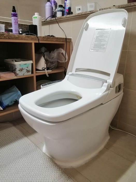 Продам унитаз корейского производства