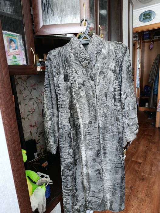 Срочно продаю шубы