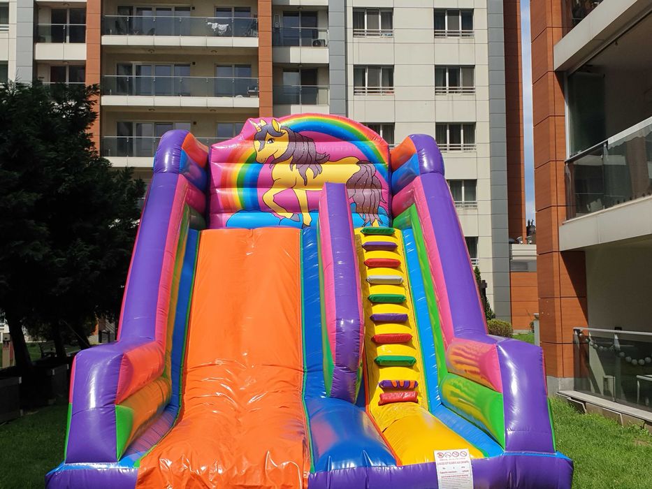 Topogan gonflabil de închiriat