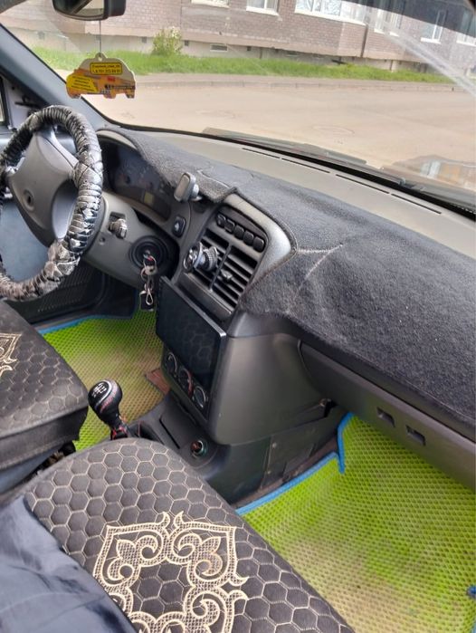 Продам машина 2110