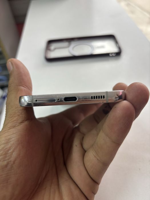 Samsung S22plus 256 гб