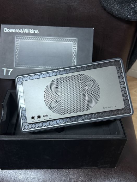 Vand boxa Bowers&Wilkins