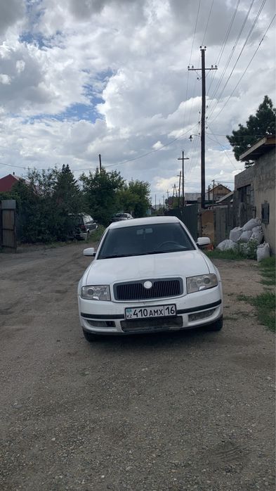 Skoda Superb 2003