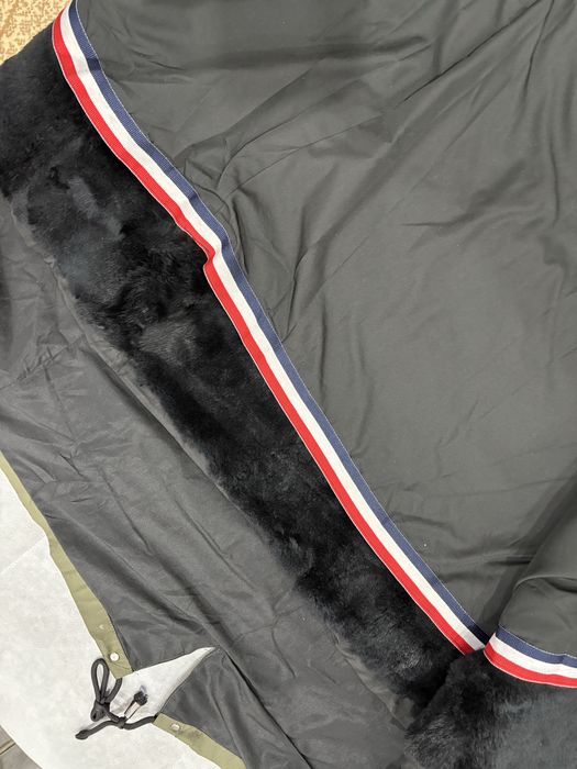 Продаётся зимняя верхняя одежда