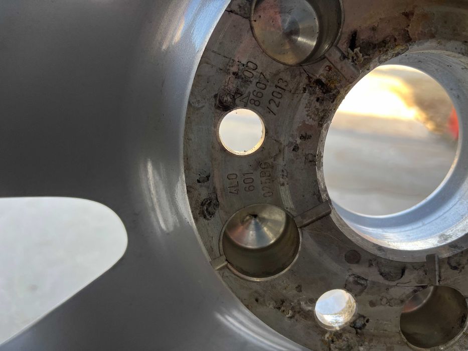 Резервна гума за Audi Q7 4L 235/60/18 5x112mm 4L0601025