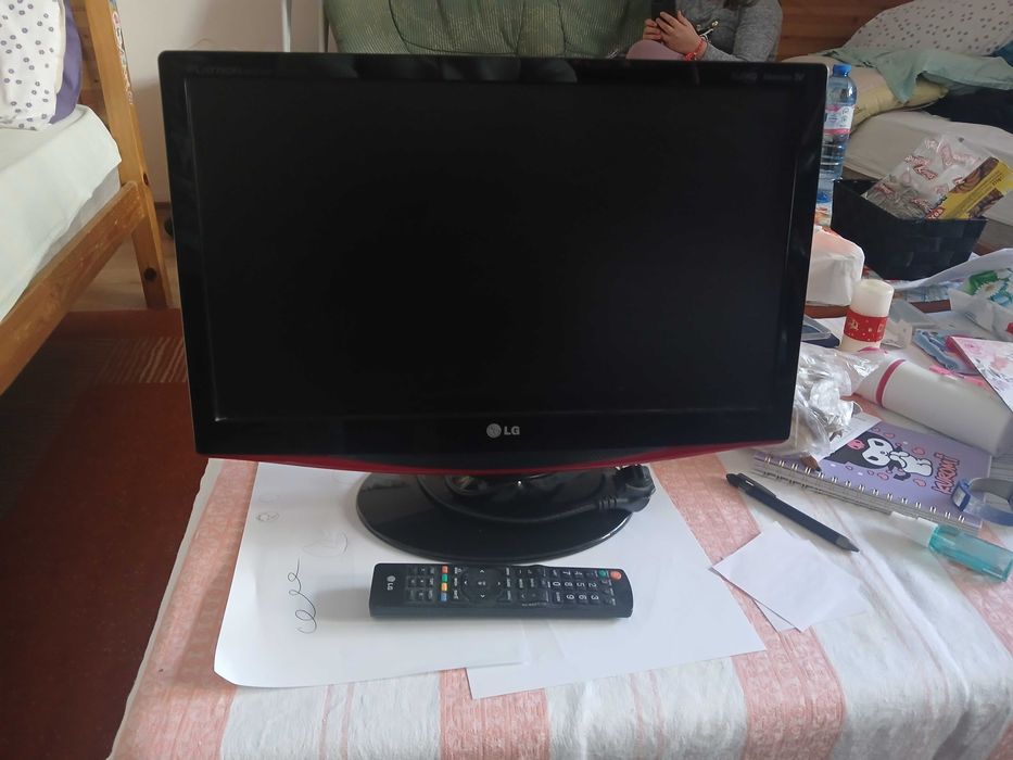 Продавам телевизор