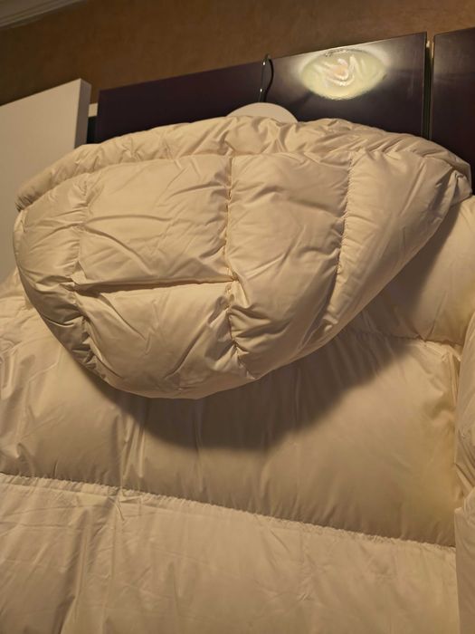 Пухено яке на Tommy Hilfiger, р.М. Ново.