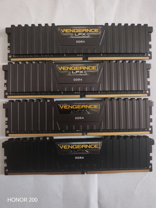 Corsair Vengeance DDR4 2x16gb 2400mhz