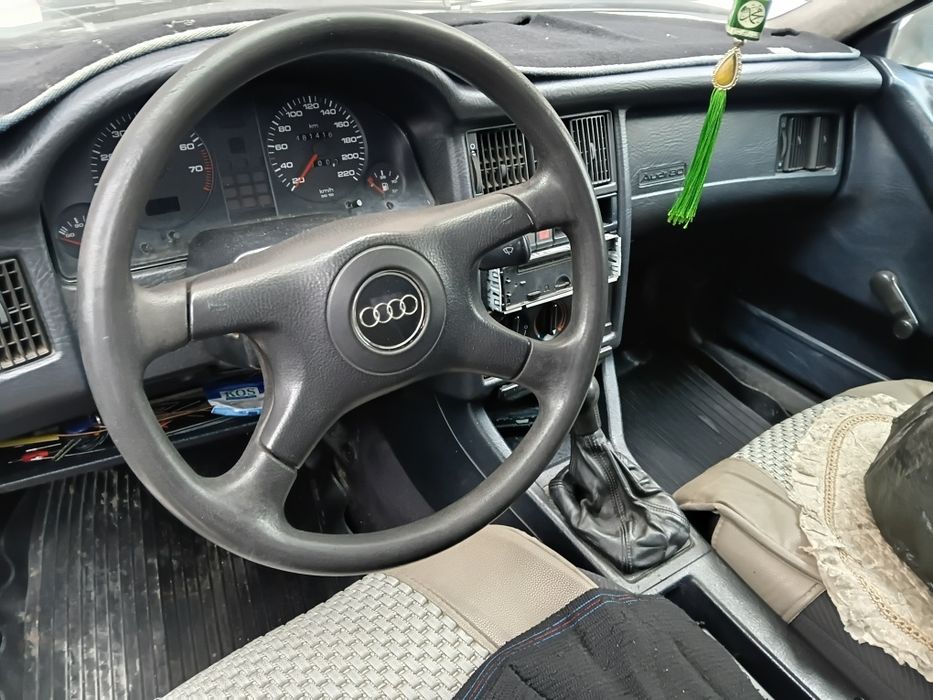 Машина ауди б4 1992 год