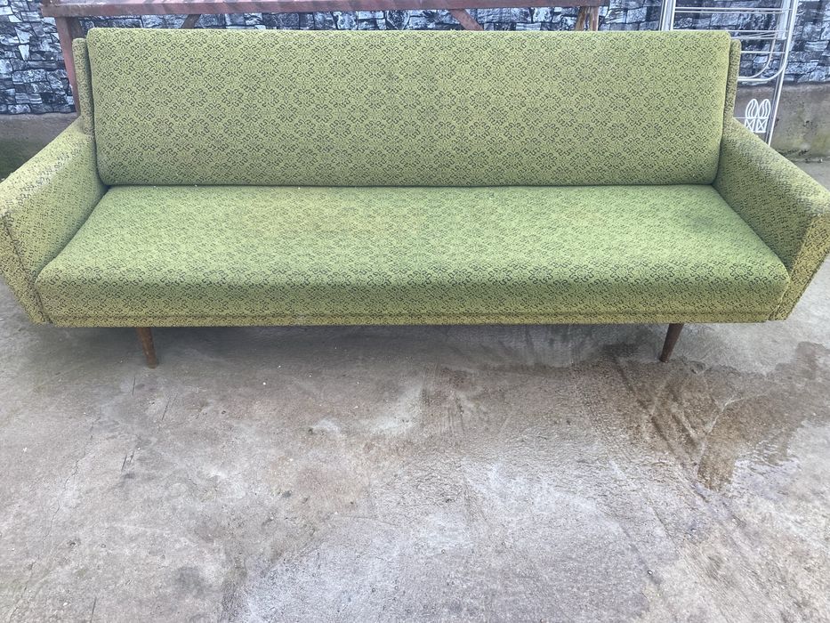 Продается  раскладной диван б/у