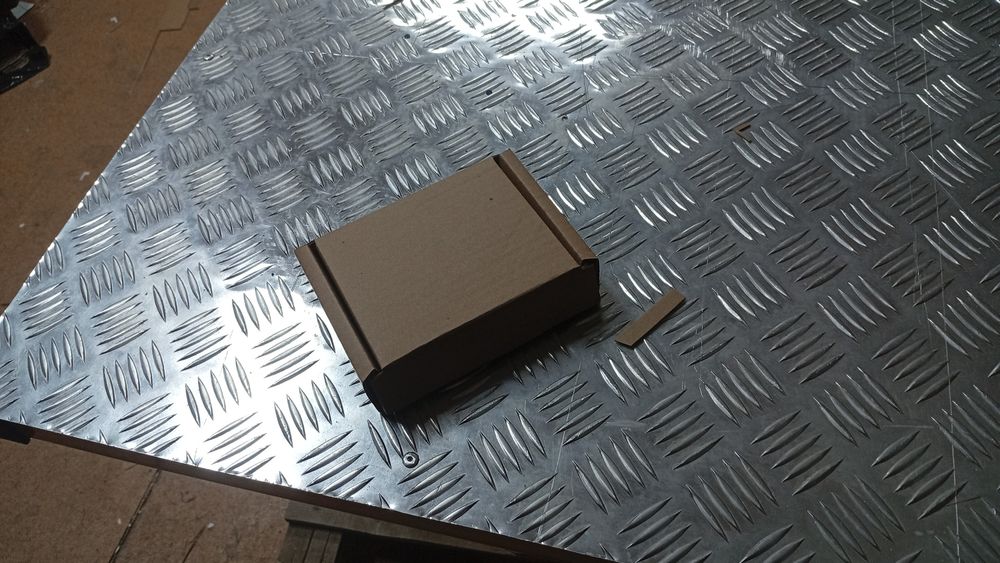 Каробки картонный