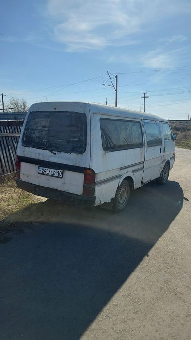 Продам бусик мазда бонга