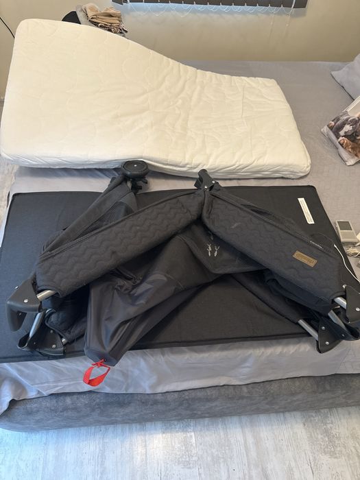 Бебешка кошара чиполино с допълнителен матрак.