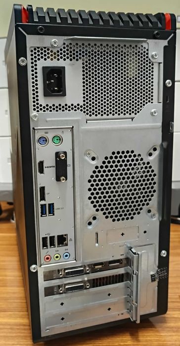 Calculator Unitate Pc Gaming Acer Predator I7 4790 Ram 16 SSD Video 4G