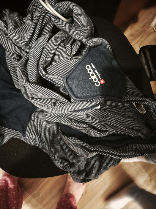 Слинг за бебе caboo