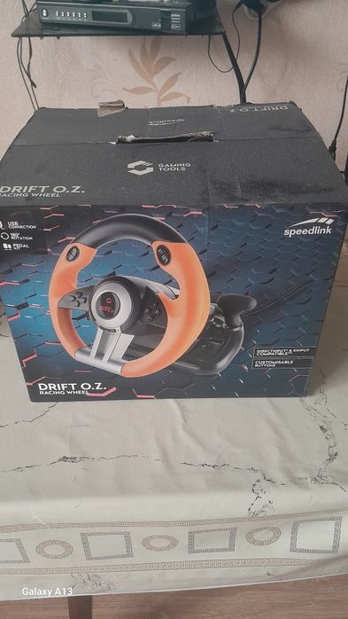 Продам Игровой руль Speedlink с педалями