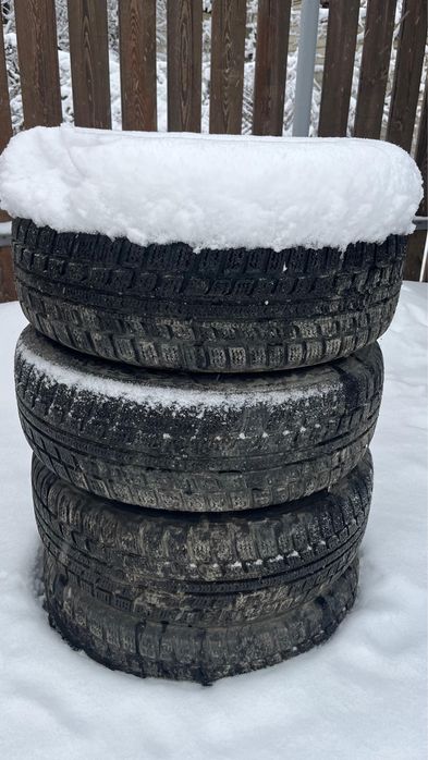 Продам диски с зимней резиной