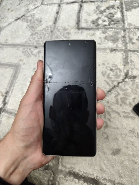 Realme GT6T продаётся