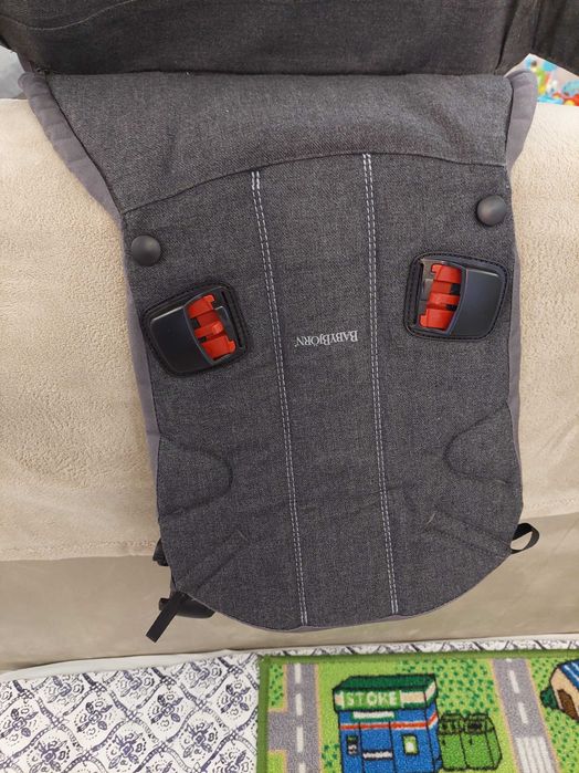 BabyBjorn Baby Carrier One – stare aproape nouă