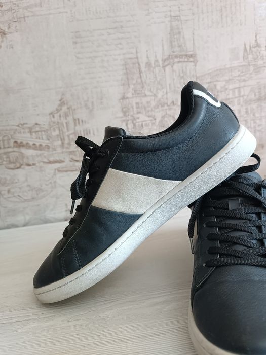 Оригинальные кроссы Lacoste